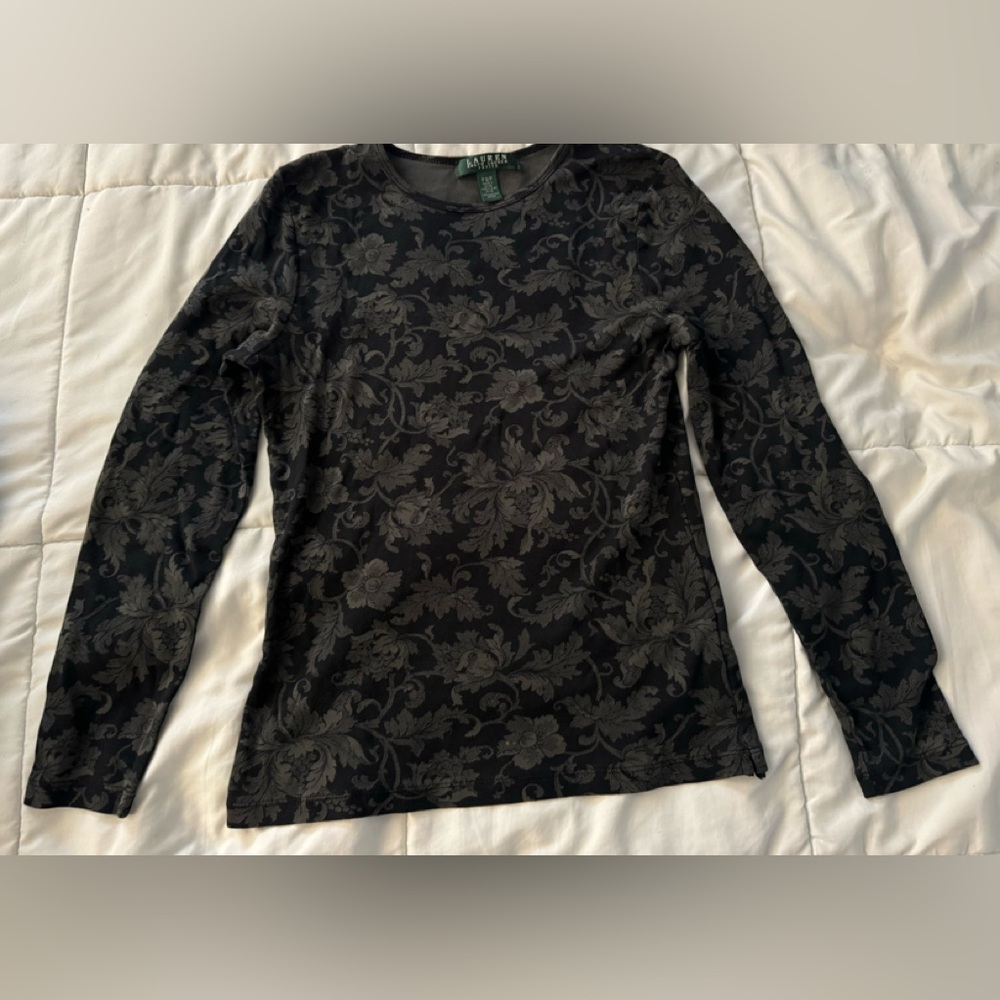 Ralph Lauren size small petite in great condition.